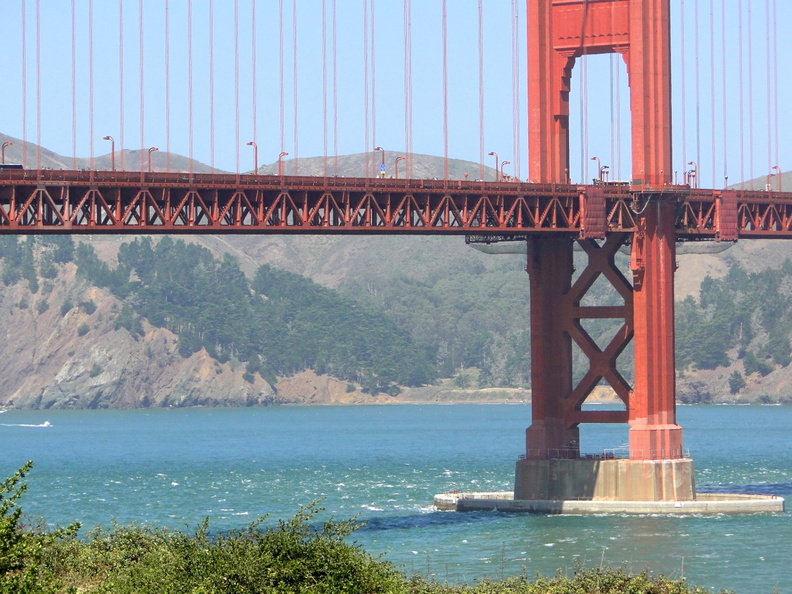 An image capturing the iconic Golden Gate Bridge, a renowned landmark and symbol of San Francisco. The bridge spans across the San Francisco Bay, connecting various areas within the city. DSC09185.JPG