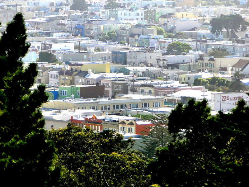 A Panoramic View of a San Francisco Neighborhood