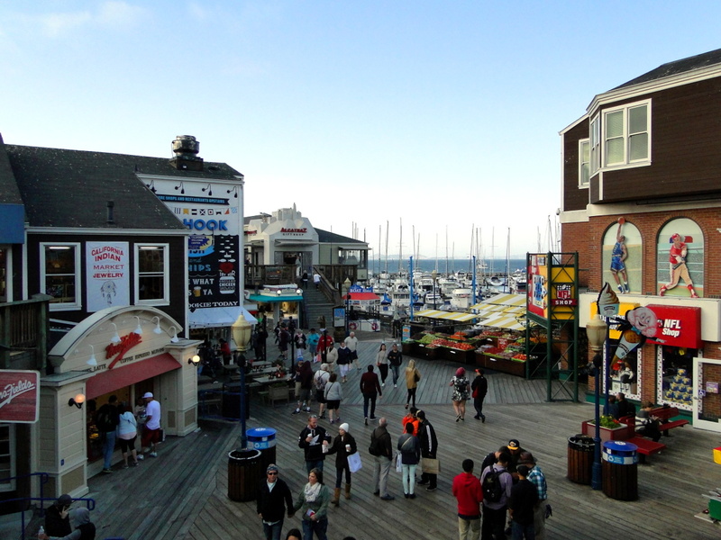 Vibrant Waterfront Marketplace in San Francisco, USA