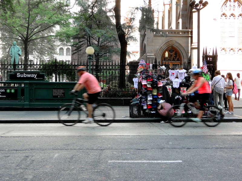 Biking Through the Heart of New York City: A Day in the Life of Urban Cycling
