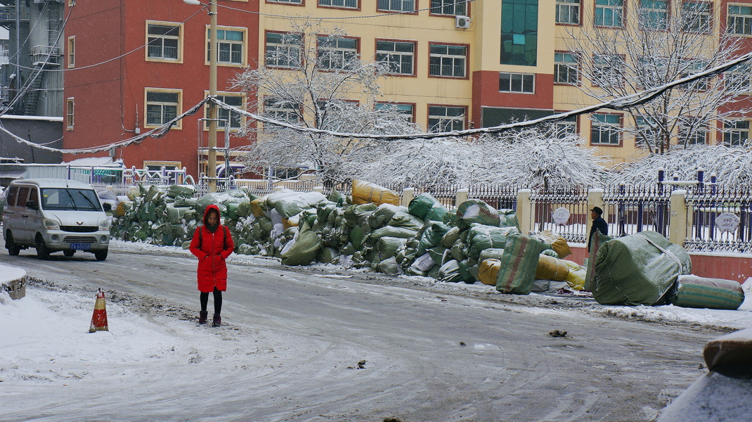 Winter Cleanup on a Snowy Day in Shenyang, China