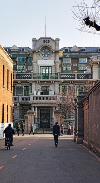 Strolling through Shenyang's Architectural Grandeur