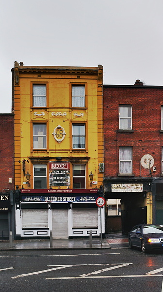 Charming Corner: A Yellow Building in Dublin's Cityscape