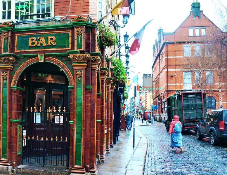 Vibrant Dublin Pub with Green Accents