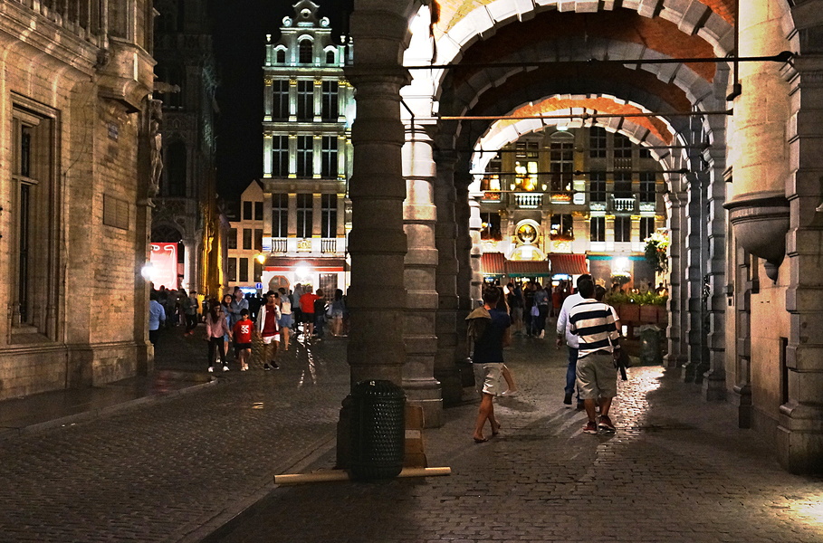 Vibrant Nightlife in Brussels, Belgium