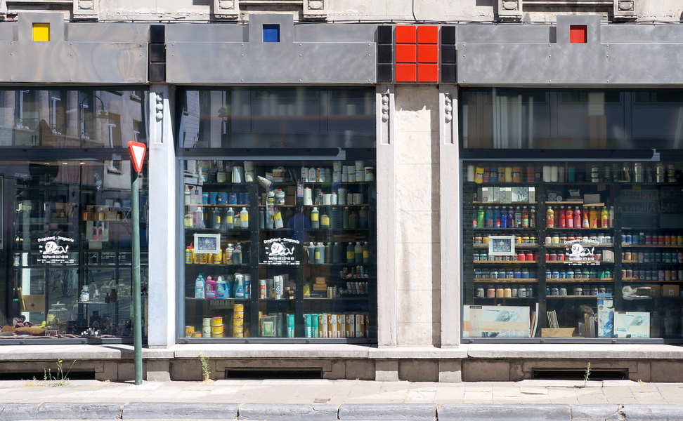 Street Corner Storefront in Brussels