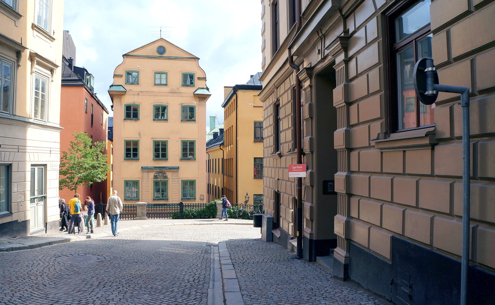Stockholm's Narrow Alley: A Glimpse into the City's History