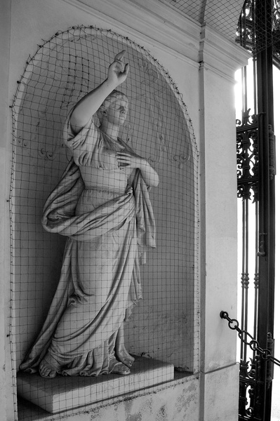 Historic Statue in a Vienna Museum: A Captivating Display of Classic Artistry