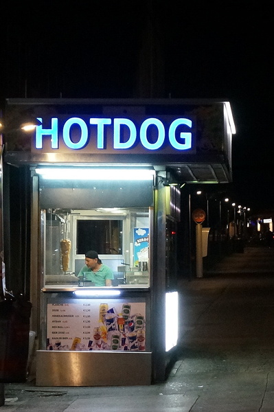 Night-time Food Kiosk in Vienna