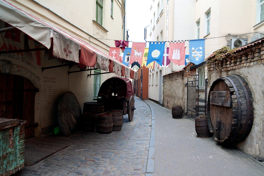 Old-World Charm of Riga's Streets: A Tour Through Time
