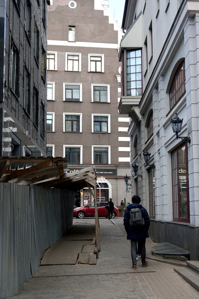 Narrow European City Alleyway