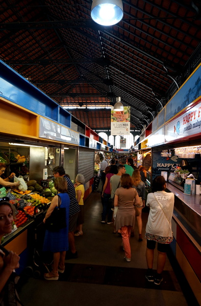 Vibrant Marketplace: A Shopper's Paradise in Europe