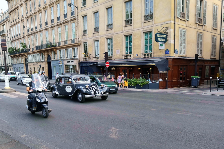 A Moment on a Parisian Street