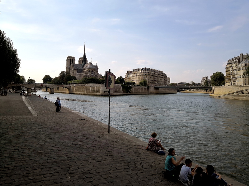 Scenic Parisian View: Notre Dame and Seine River