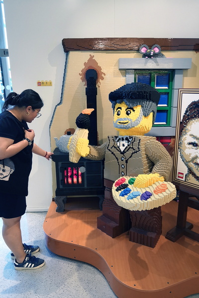 Engaging with a LEGO Display