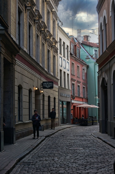Elegant Riga Alley: A European Charm