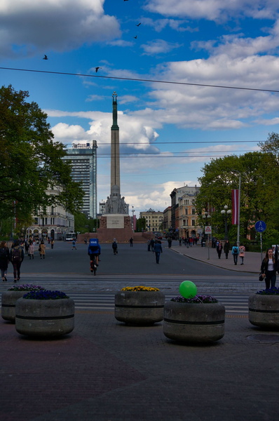 Vibrant Riga City Square: A Blend of History and Modernity