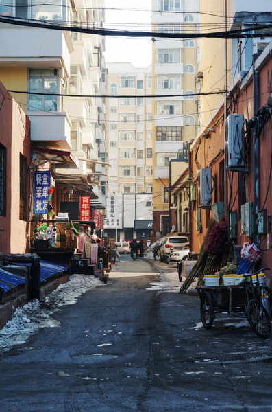 Narrow Alleyway in a Chinese City