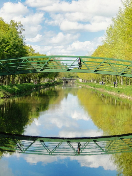 Serene Afternoon at the Rennes River