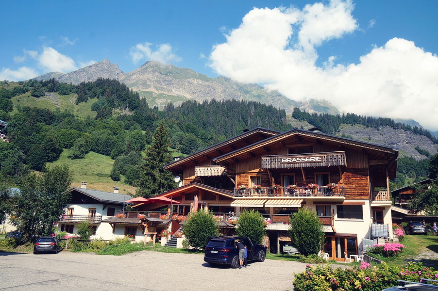 Village Alpine Retreat
