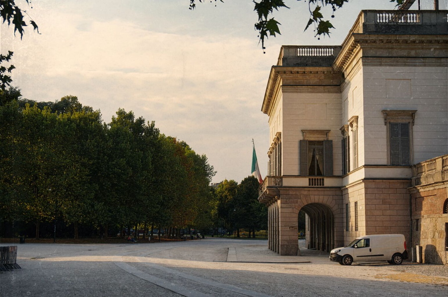 Serene Milano: A Historic Architectural Gem