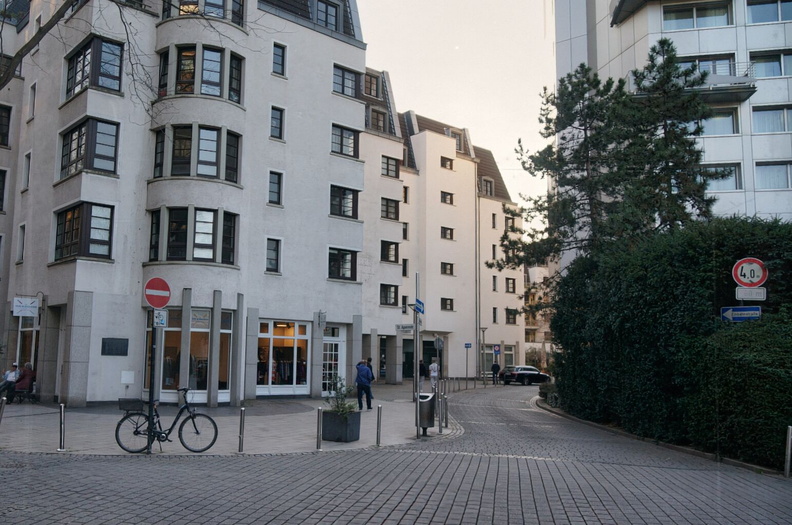 Köln's Residential Neighborhood - A Bicycle-Friendly Cityscape