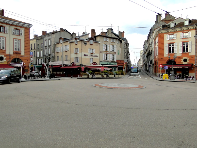 Quiet Residential Road Intersection in Limoges, France