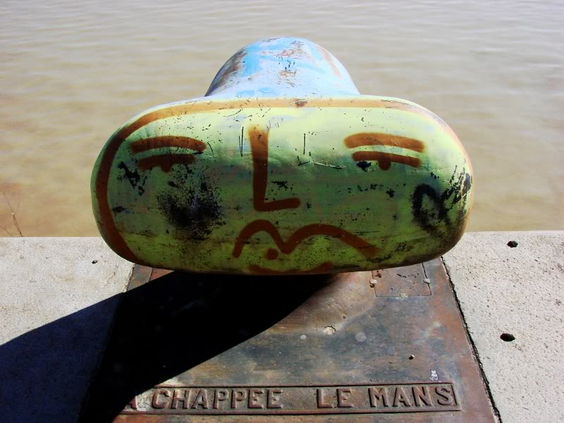 Urban Vandalism as Art: A Moody Piece at Bordeaux's Shoreline